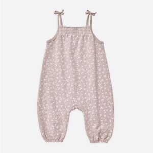 Quincy Mae Smocked Jumpsuit || Scatter floral, NWTS ,  sz 0-3 months